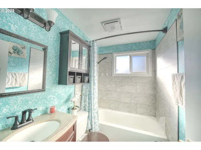 $475,000 | 4501 Southeast Chelsea Street, Milwaukie, OR 97222