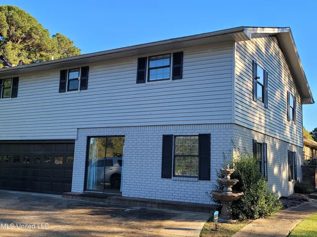 $400,000 | 182 Winfield Drive, Tupelo, MS 38801