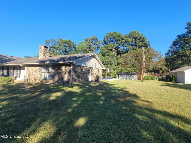 $400,000 | 182 Winfield Drive, Tupelo, MS 38801