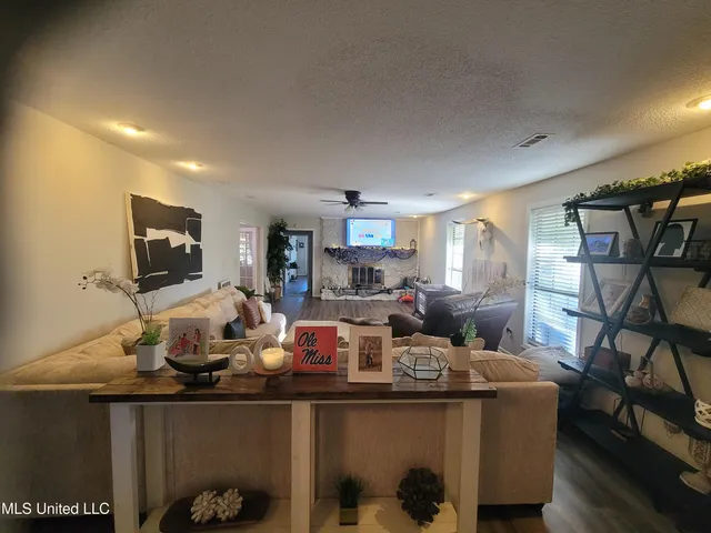 $400,000 | 182 Winfield Drive, Tupelo, MS 38801