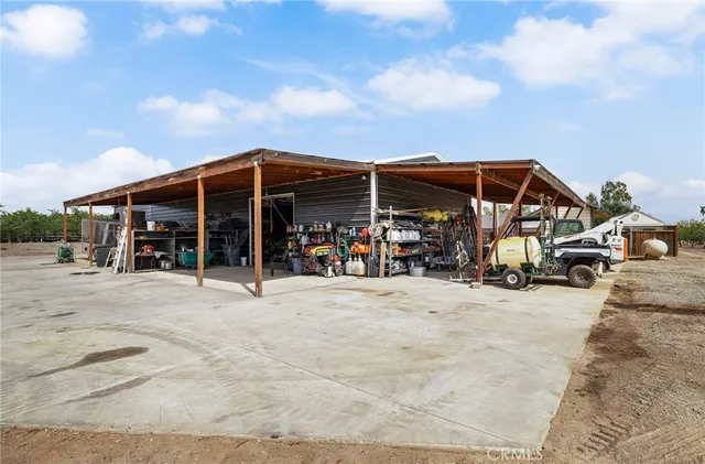 a view of outdoor space and city view