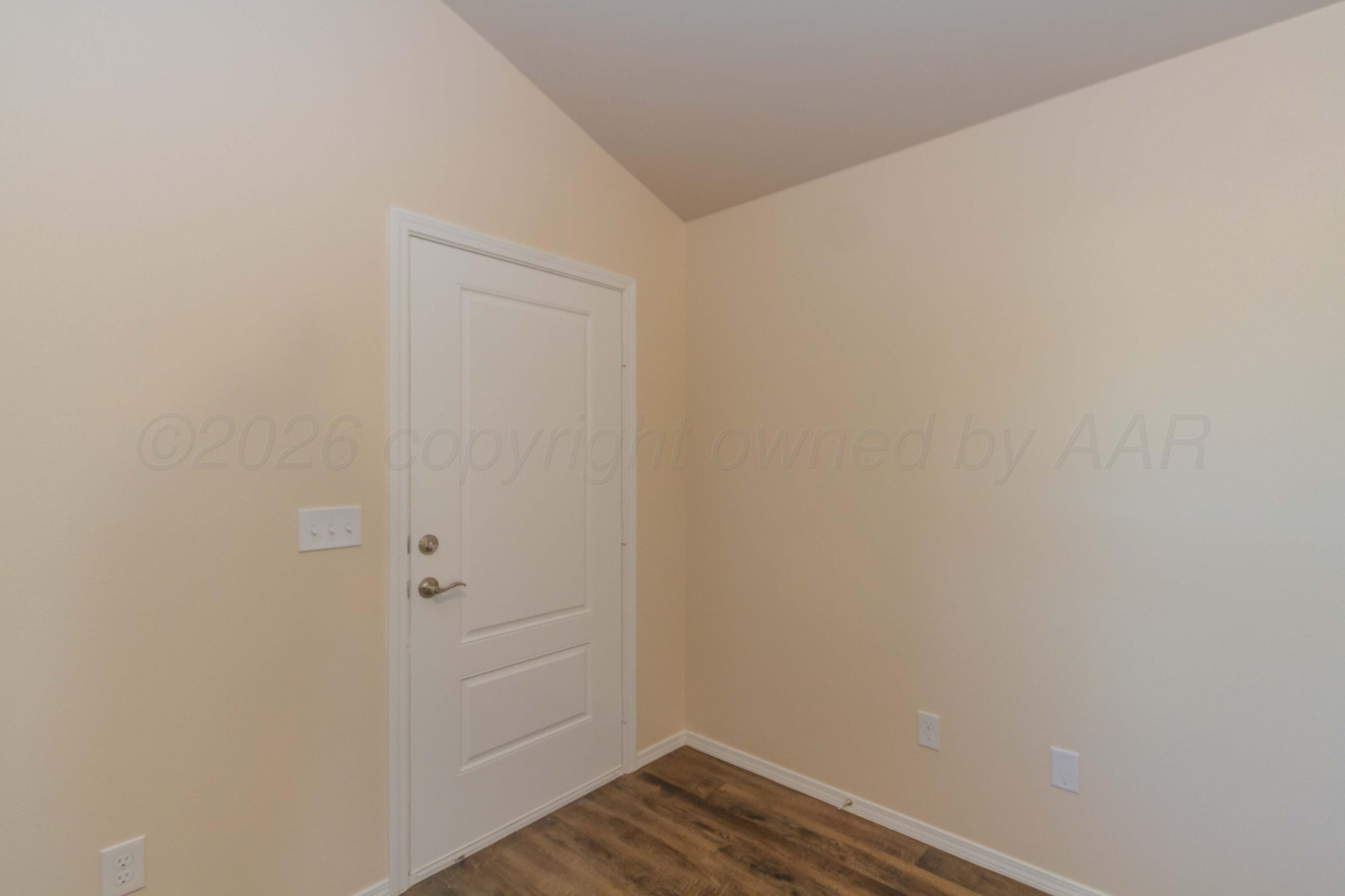 4203 Beacon Road Amarillo, TX 79118 - Photo 4 of 34 ENTRY