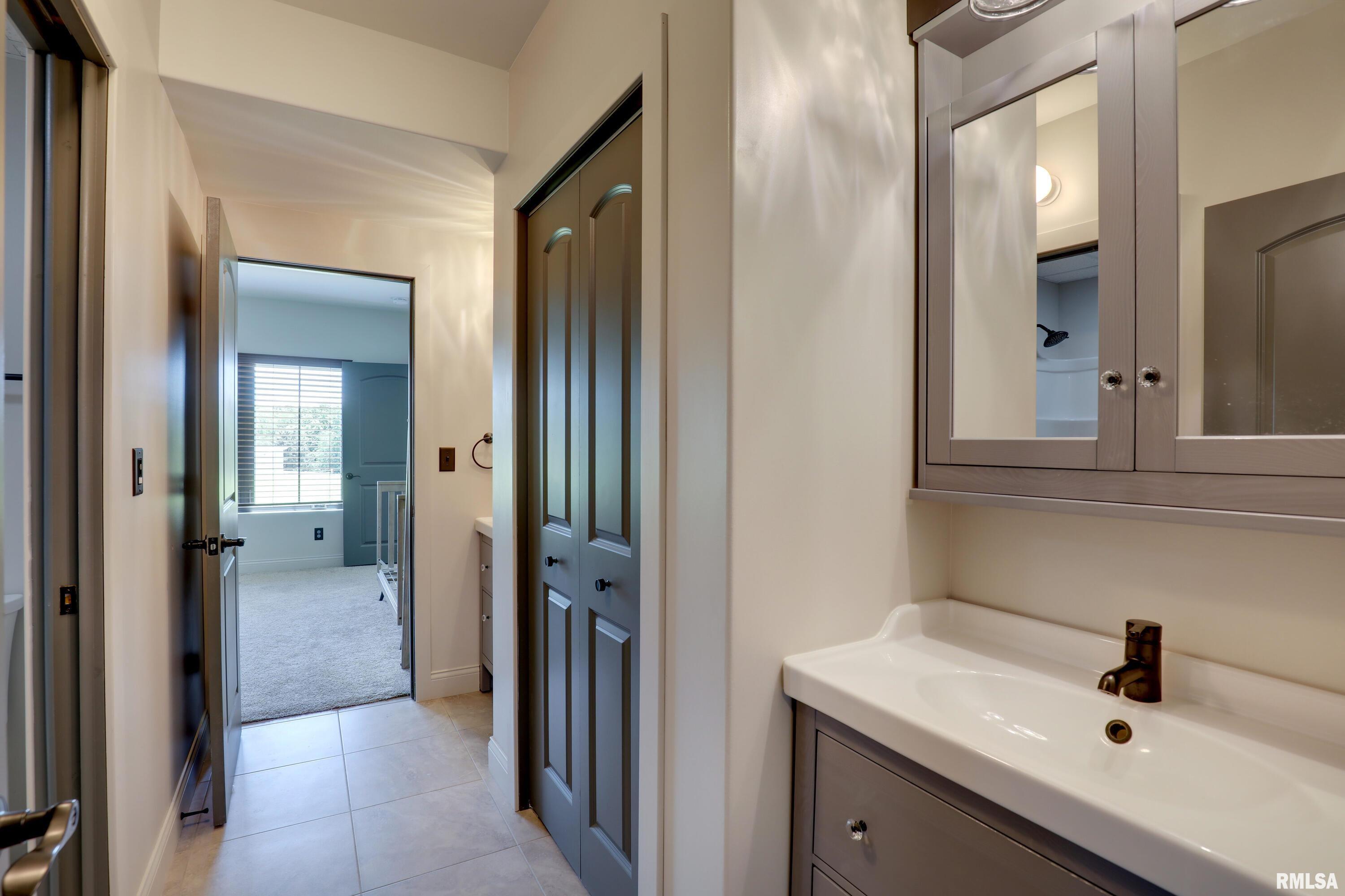 4811 Bitter Court Quincy, IL 62305 - Photo 27 of 38