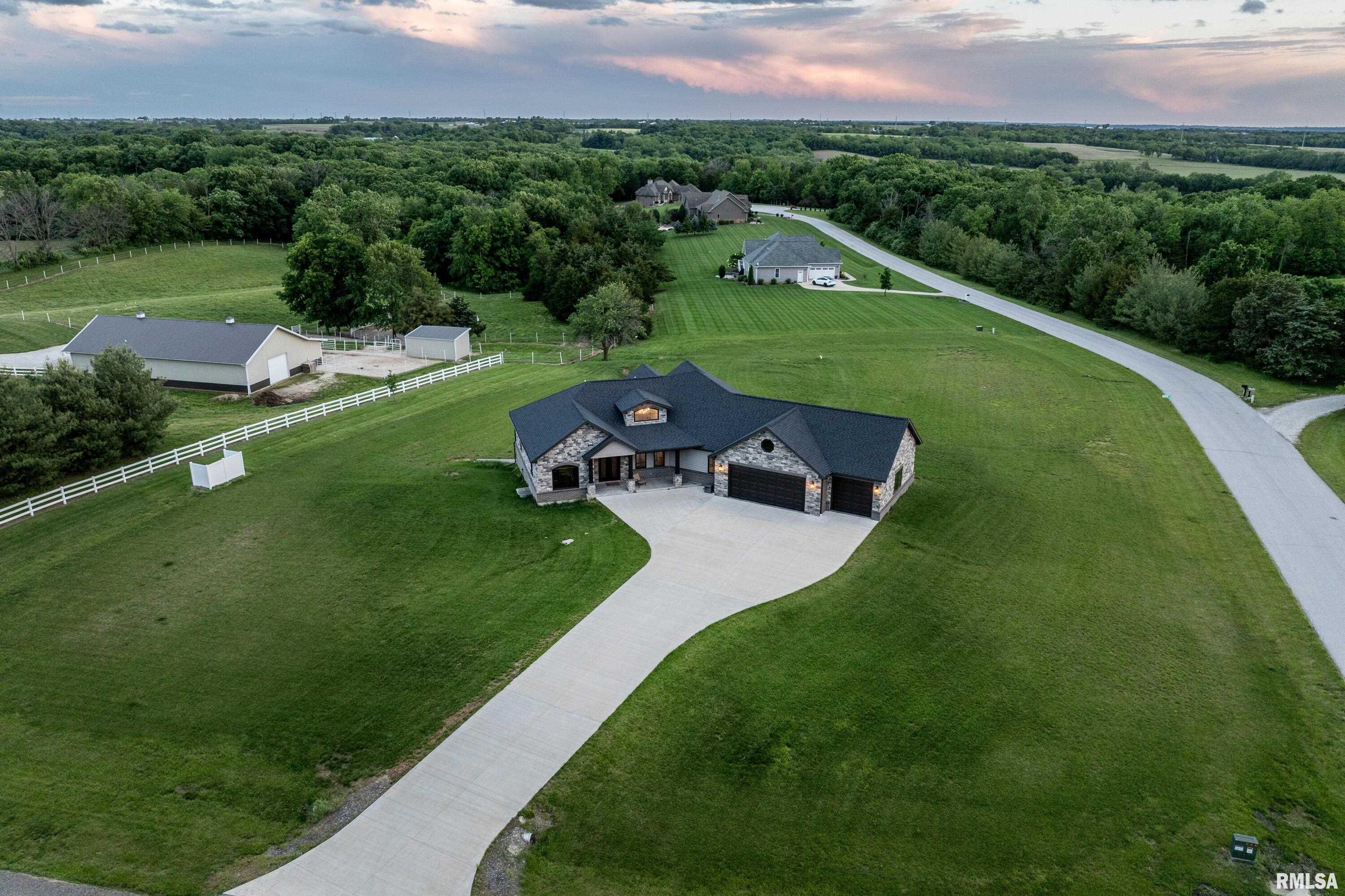 4811 Bitter Court Quincy, IL 62305 - Photo 35 of 38