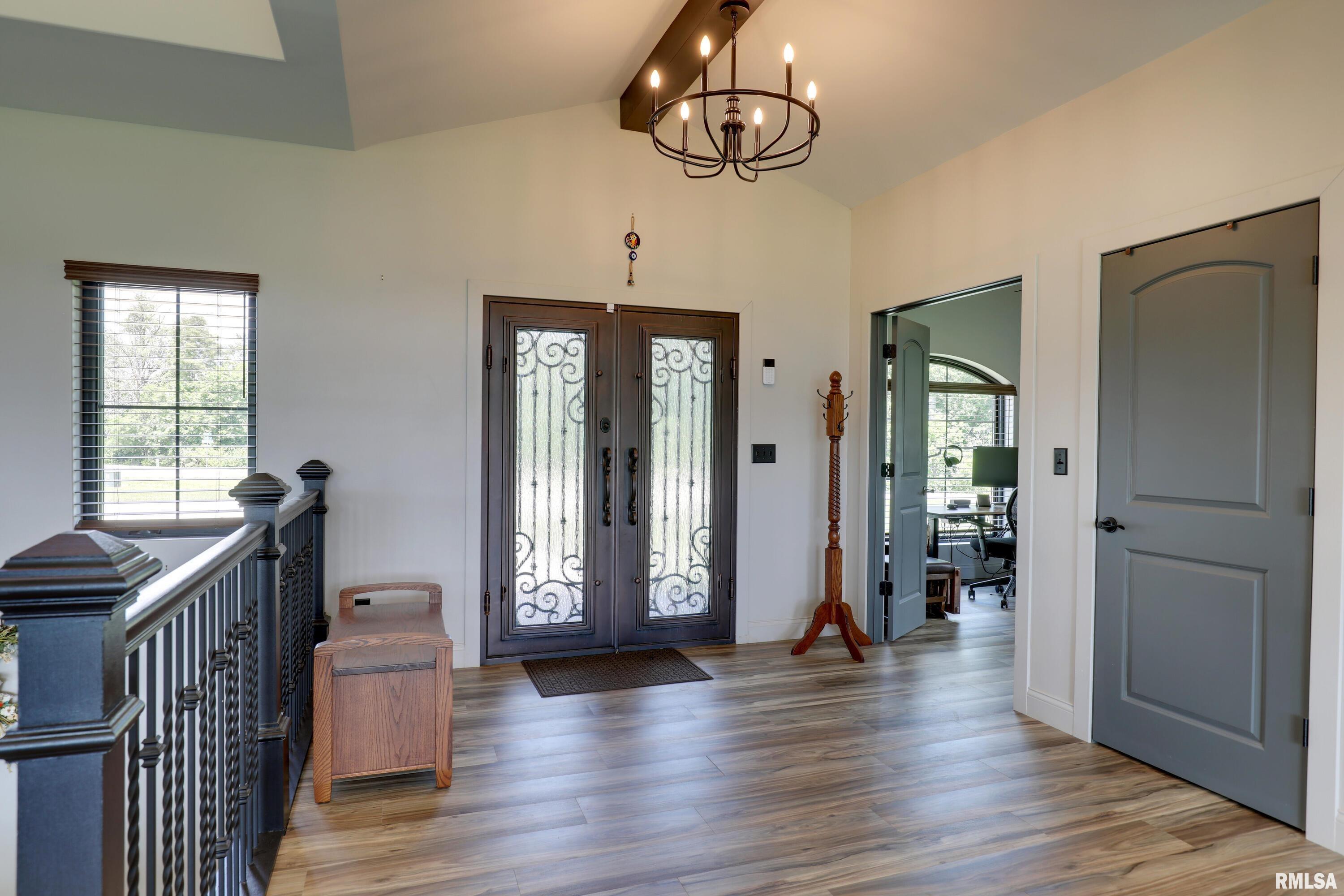 4811 Bitter Court Quincy, IL 62305 - Photo 4 of 38