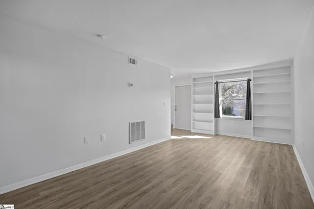 $160,000 | 3706 East North Street, Unit F6, Greenville, SC 29615