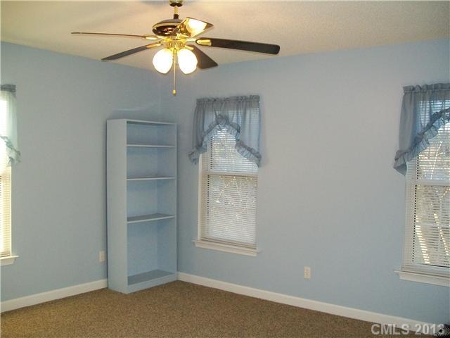 1226 Rabbit Run Road York, SC 29745 - Photo 12 of 15 Gallery Image 12
