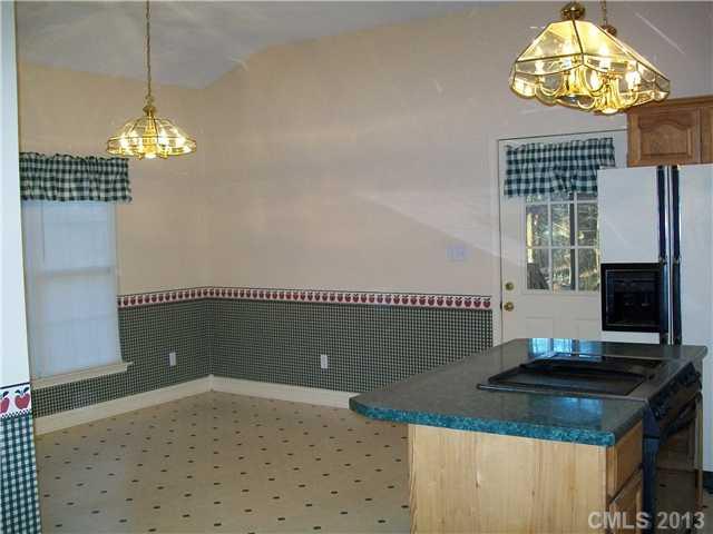 1226 Rabbit Run Road York, SC 29745 - Photo 7 of 15 Gallery Image 7
