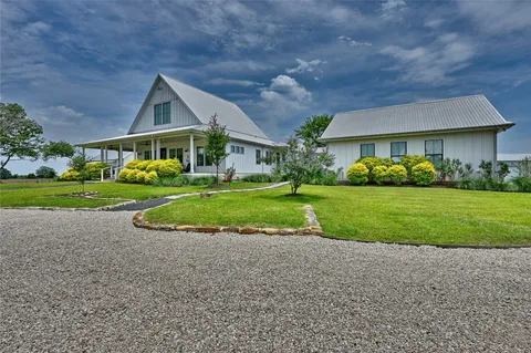 $2,599,000 | 1496 Kramr Road, Fayetteville, TX 78940