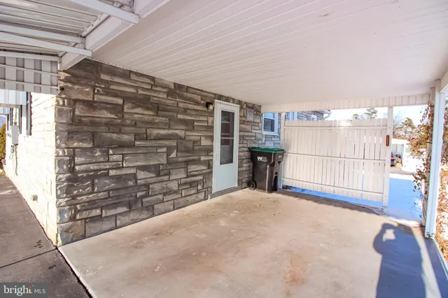 $1,200 | 1045 Hisey Avenue, Woodstock, VA 22664