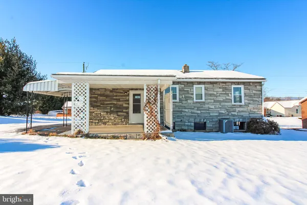 a view of house with outdoor space