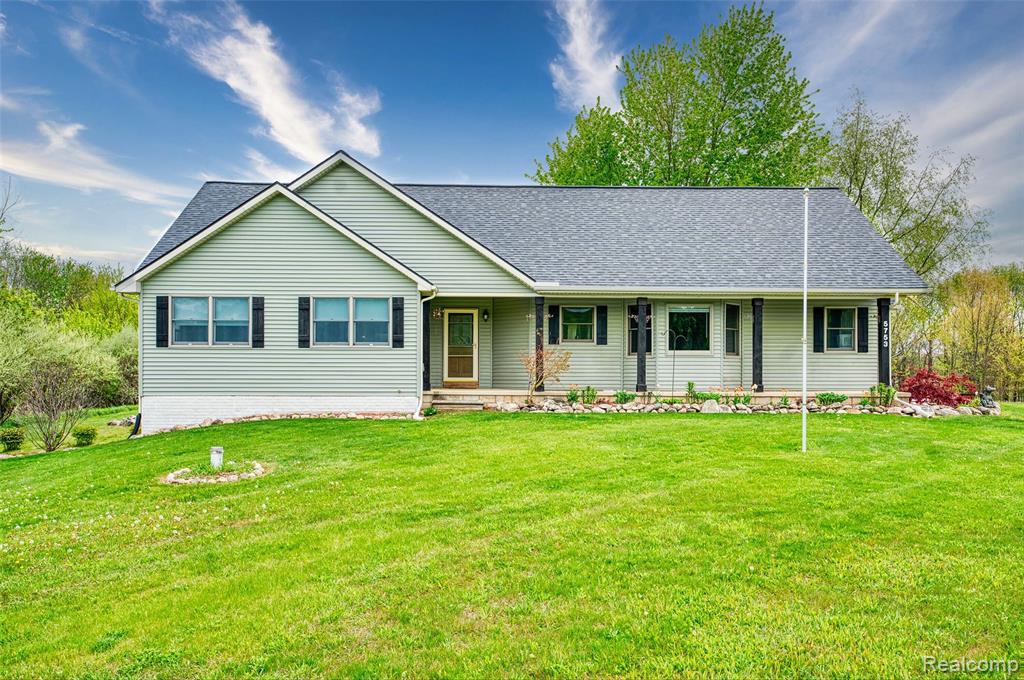 5753 Gregory Road Gregory, MI 48137 - Photo 1 of 44