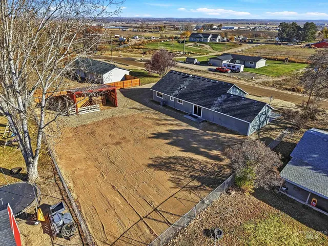 $469,999 | 20203 Top Road, Greenleaf, ID 83626