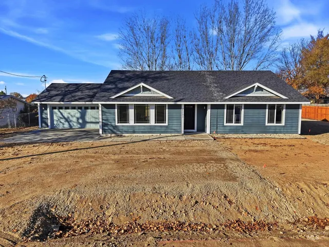 $469,999 | 20203 Top Road, Greenleaf, ID 83626