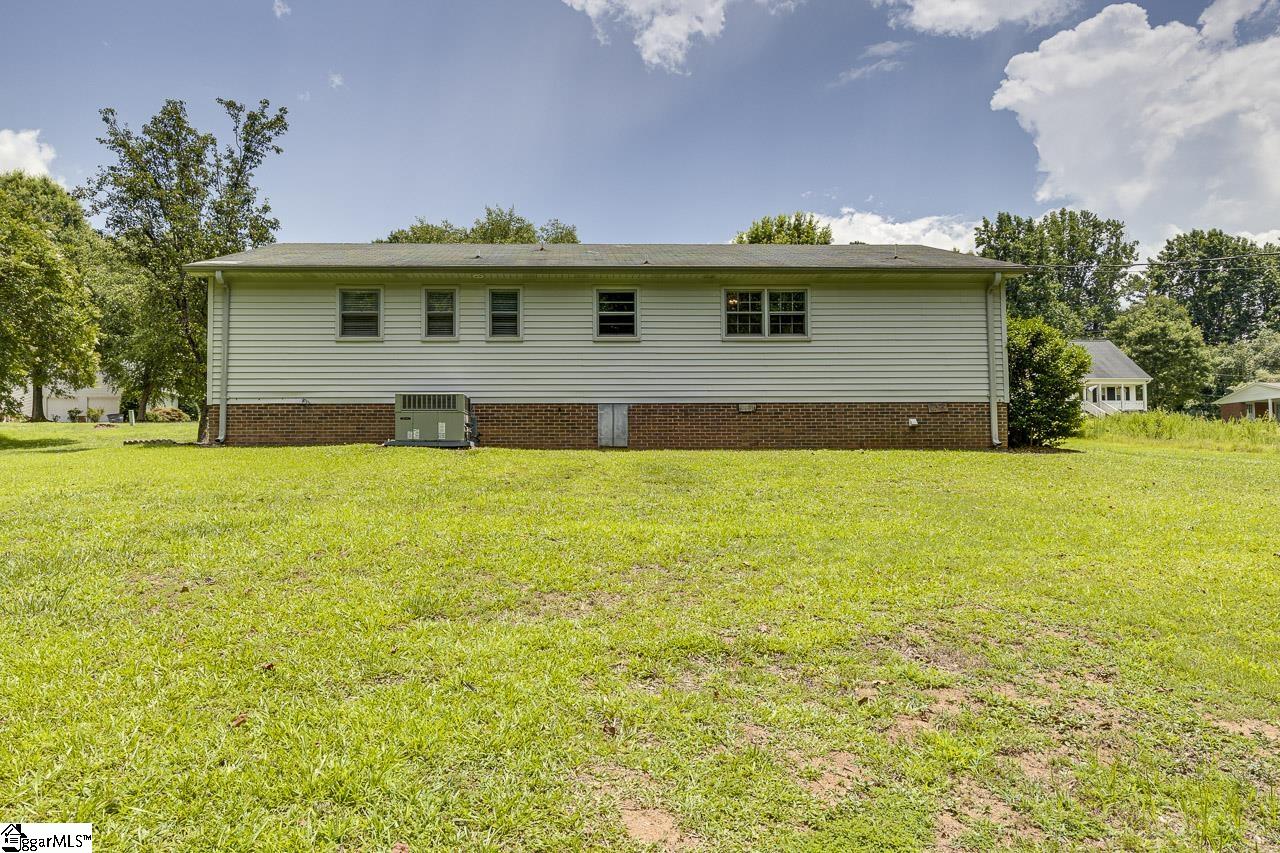 321 Springdale Avenue Liberty, SC 29657 - Photo 32 of 35