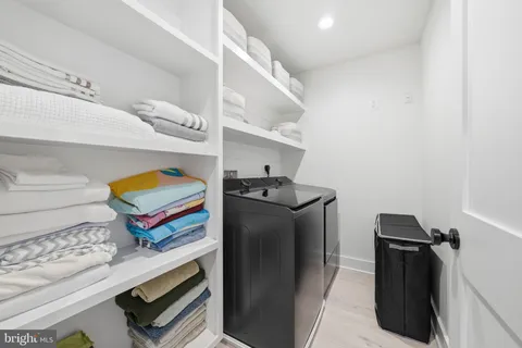 $1,215,000 | 1422 Howard Road, Annapolis, MD 21403