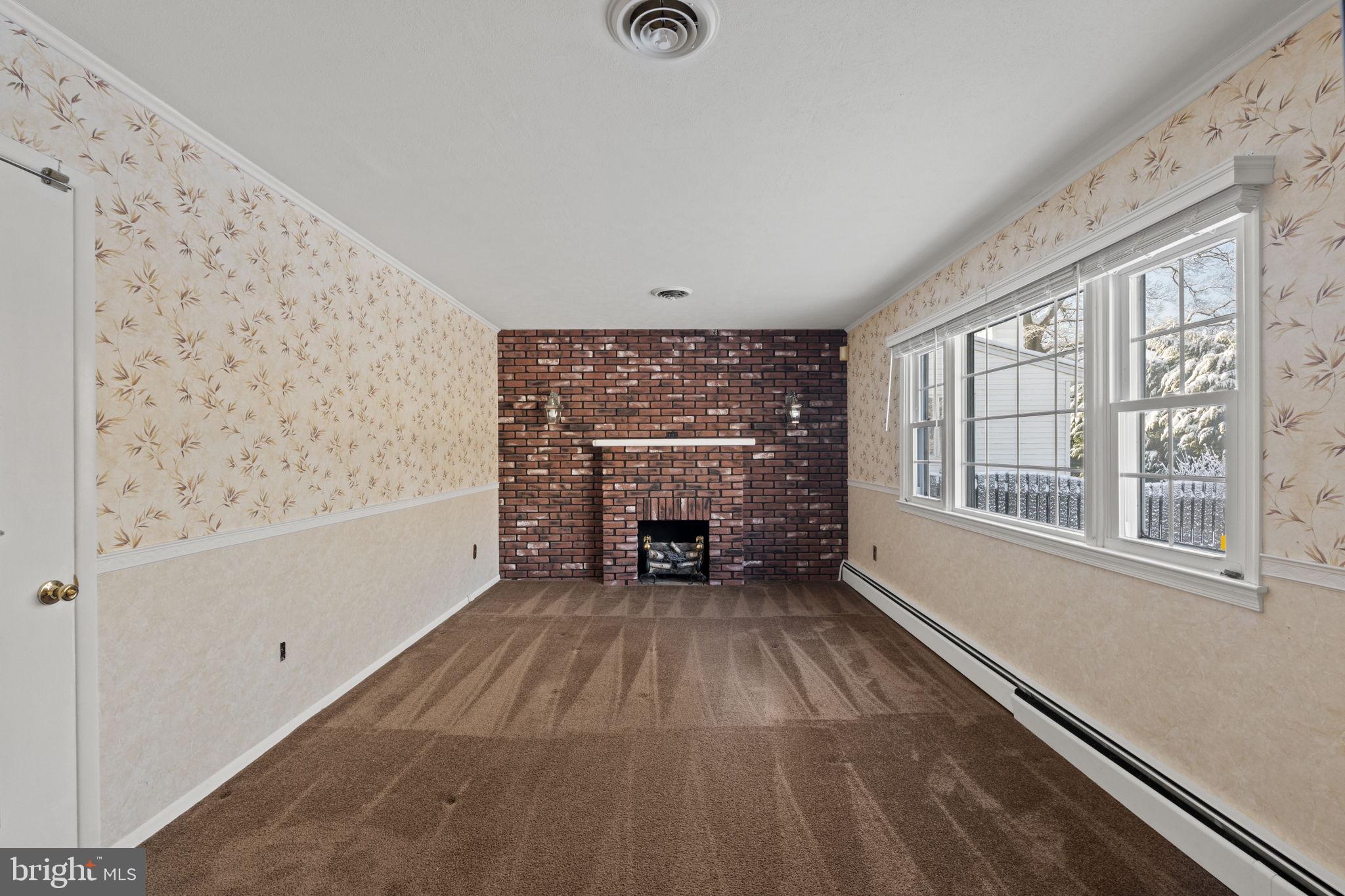 31 Cold Spring Road Hamilton, NJ 08619 - Photo 15 of 37 Family Room