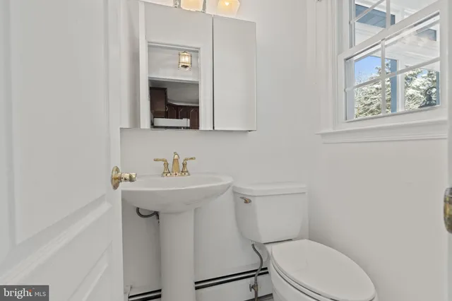 $499,900 | 31 Cold Spring Road, Hamilton, NJ 08619