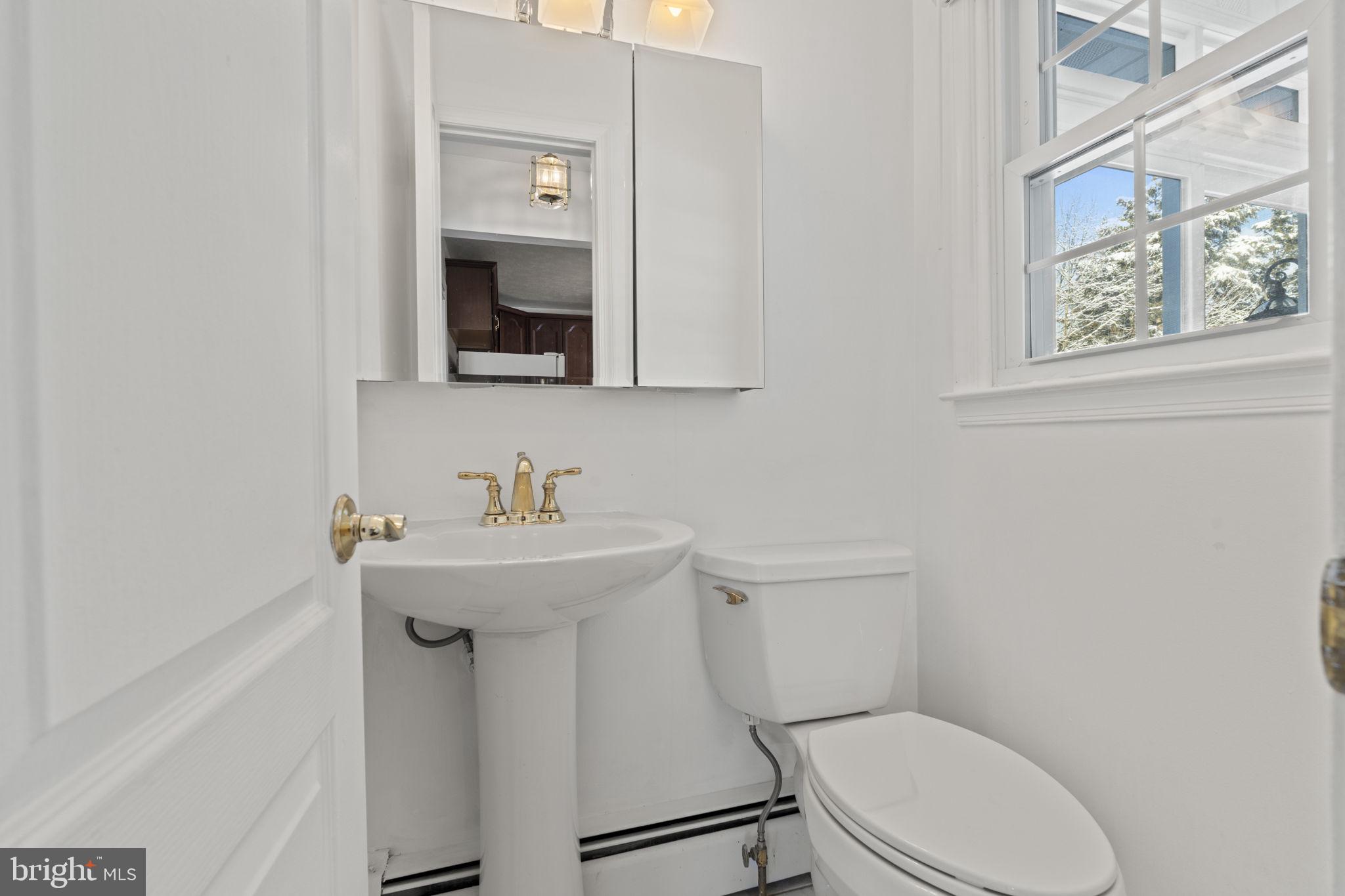 31 Cold Spring Road Hamilton, NJ 08619 - Photo 17 of 37 Half Bathroom