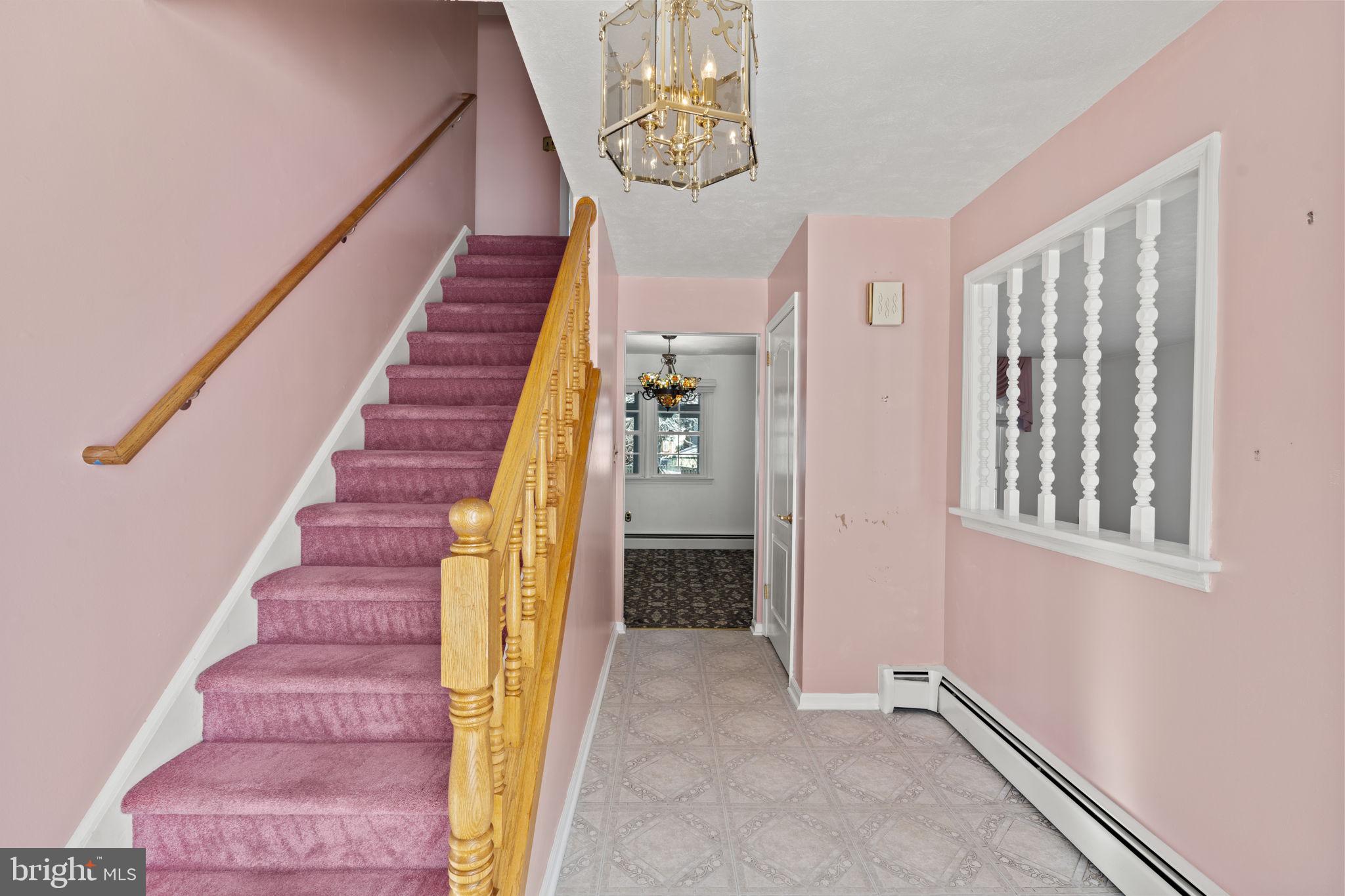 31 Cold Spring Road Hamilton, NJ 08619 - Photo 4 of 37 Foyer