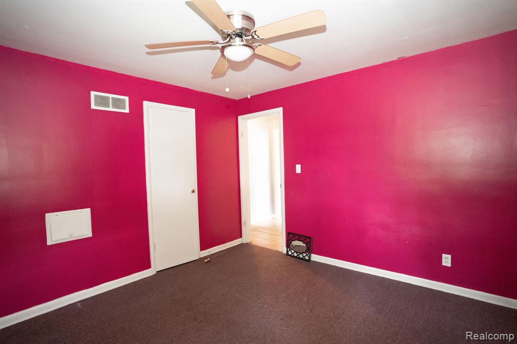 5122 West Bristol Road Flint, MI 48507 - Photo 15 of 31