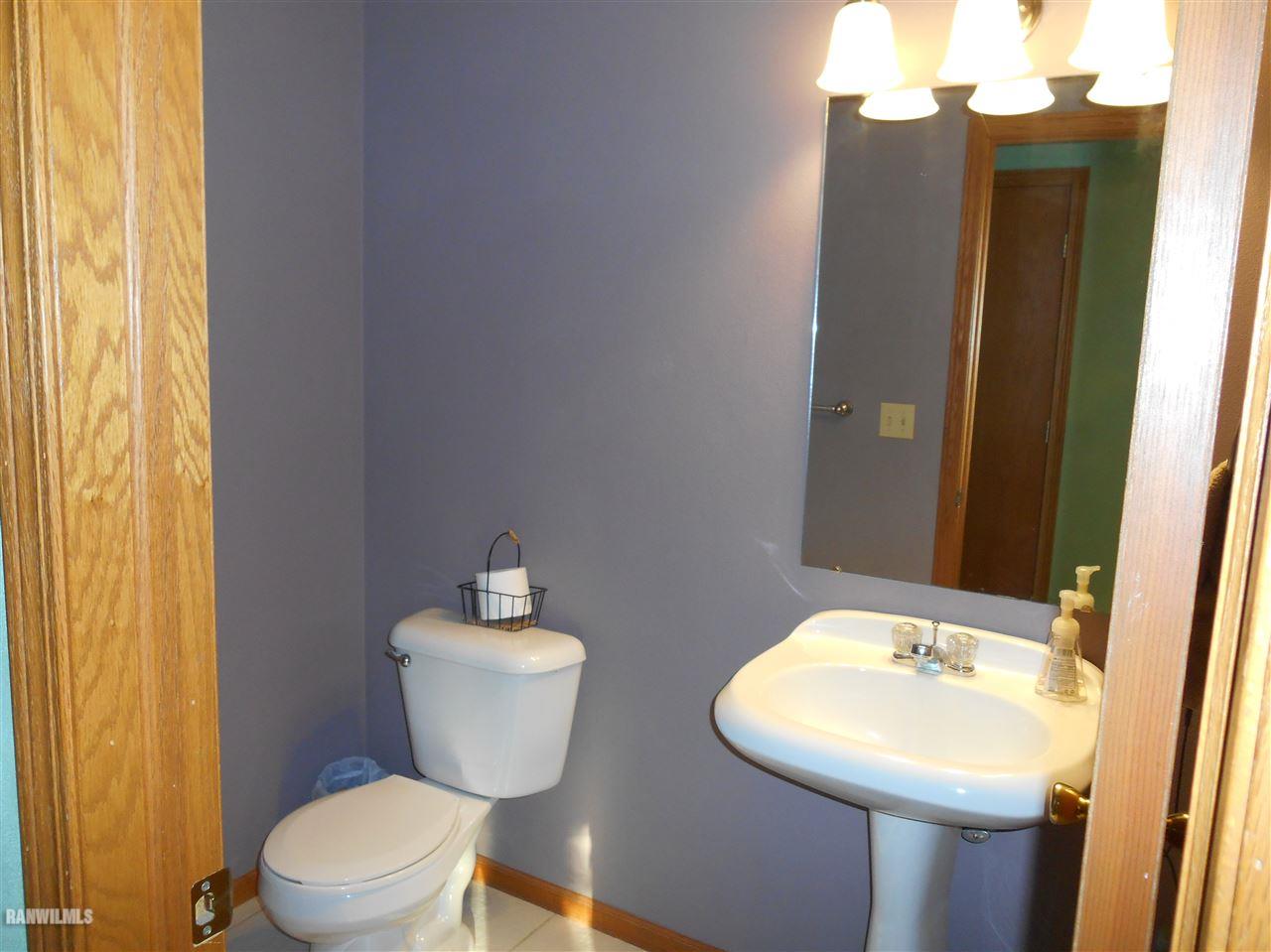 3011 Moss Canyon Road Freeport, IL 61032 - Photo 10 of 25 Gallery Image 10