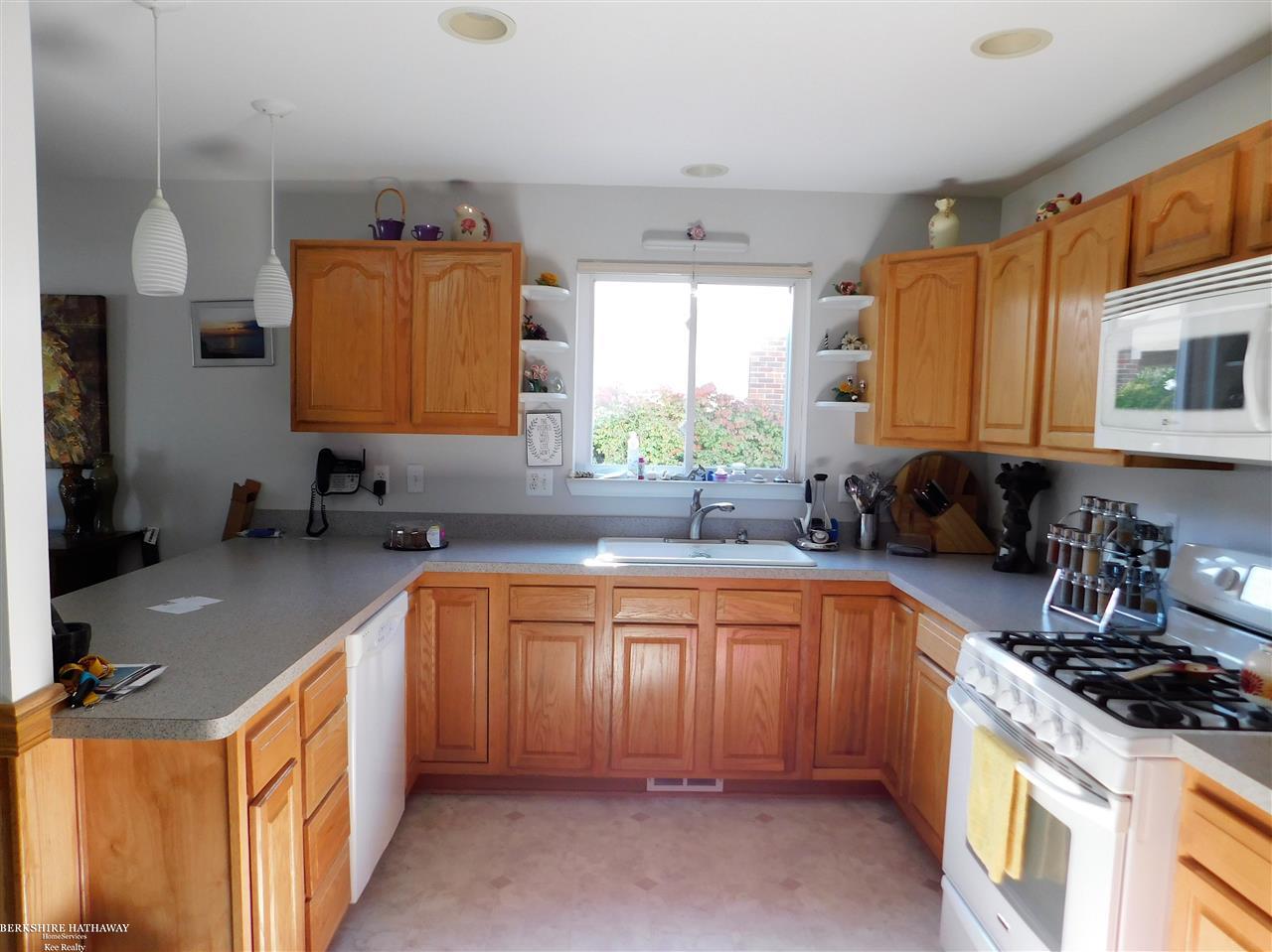 33183 Utica Road Fraser, MI 48026 - Photo 6 of 22 31333500-5.JPG
