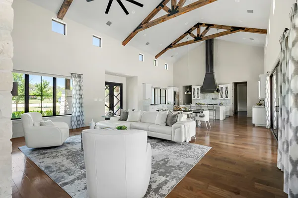 $1,699,000 | 811 Wade Road, Canyon Lake, TX 78132