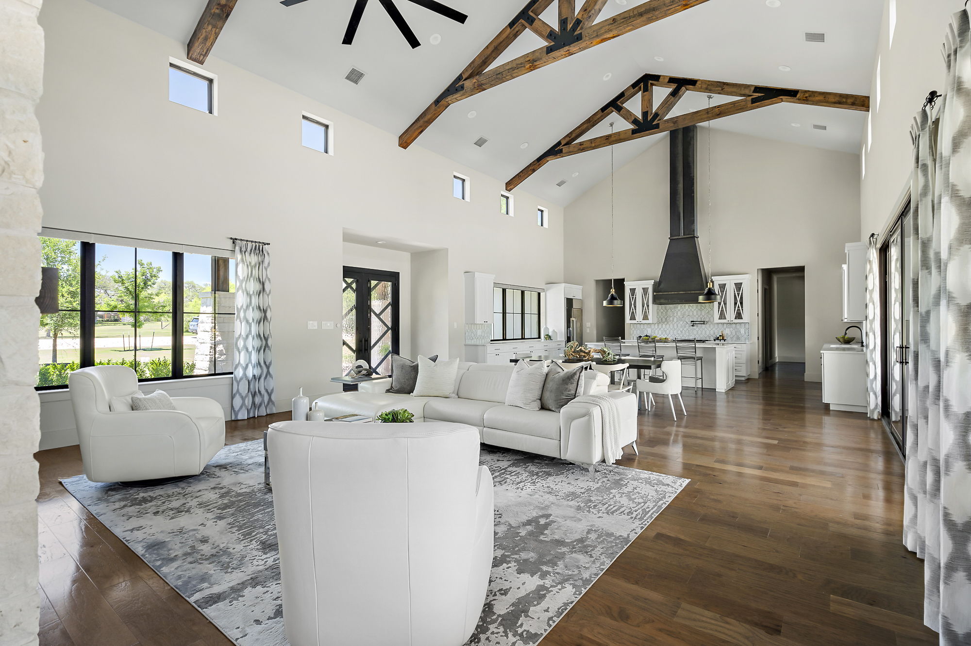 811 Wade Road Canyon Lake, TX 78132 - Photo 3 of 40