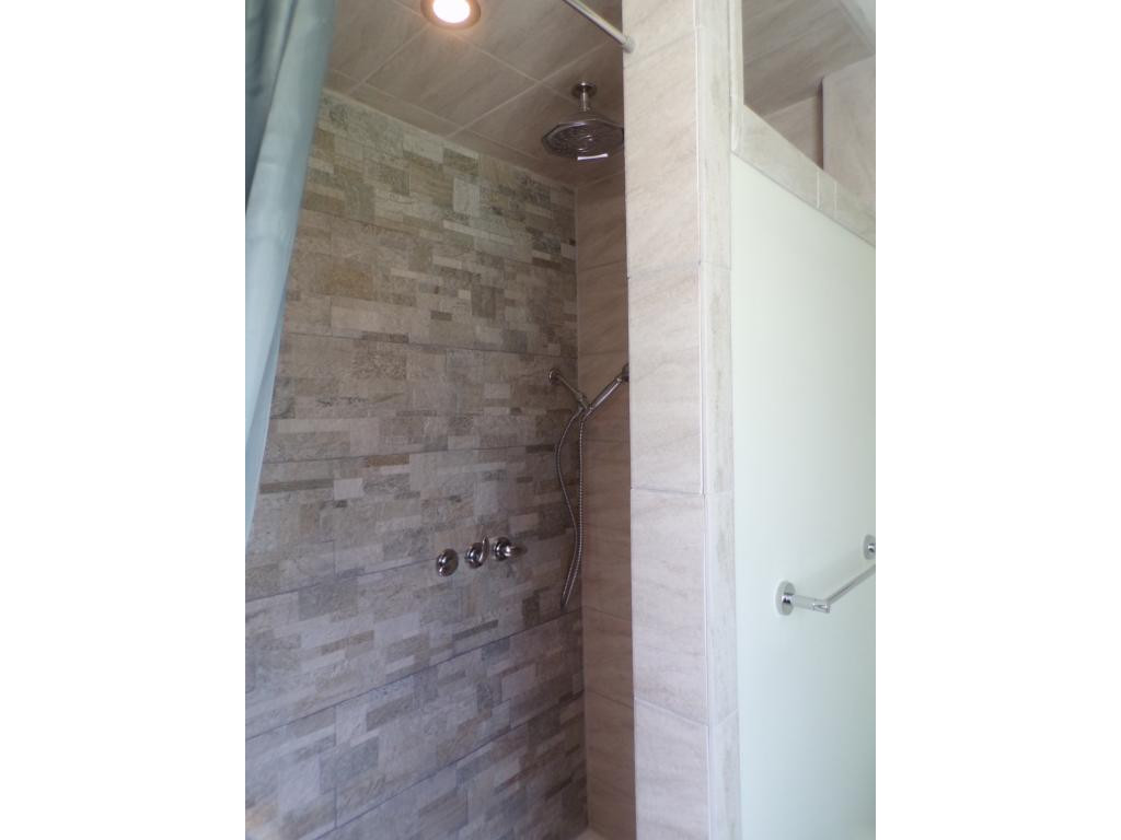 727 Hospital Road Mountain City, TN 37683 - Photo 19 of 36 TILE SPA SHOWER