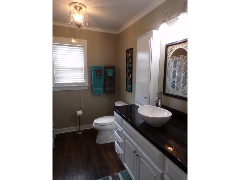 727 Hospital Road Mountain City, TN 37683 - Photo 23 of 36 FULL BATH TWO
