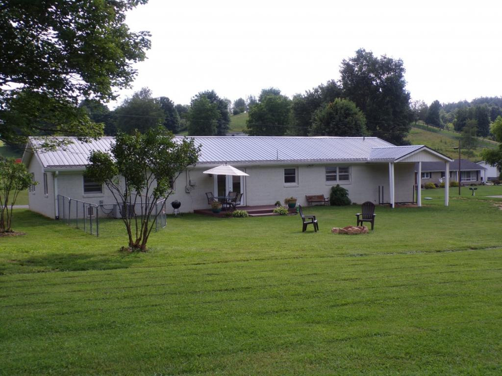 727 Hospital Road Mountain City, TN 37683 - Photo 31 of 36 REAR ELEVATION