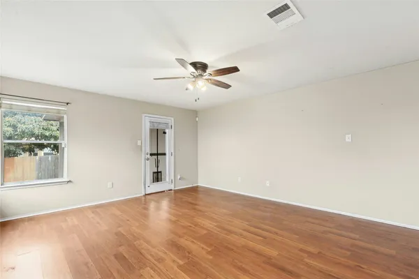 $265,000 | 386 Paddington Drive, Kyle, TX 78640