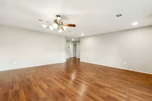 $265,000 | 386 Paddington Drive, Kyle, TX 78640