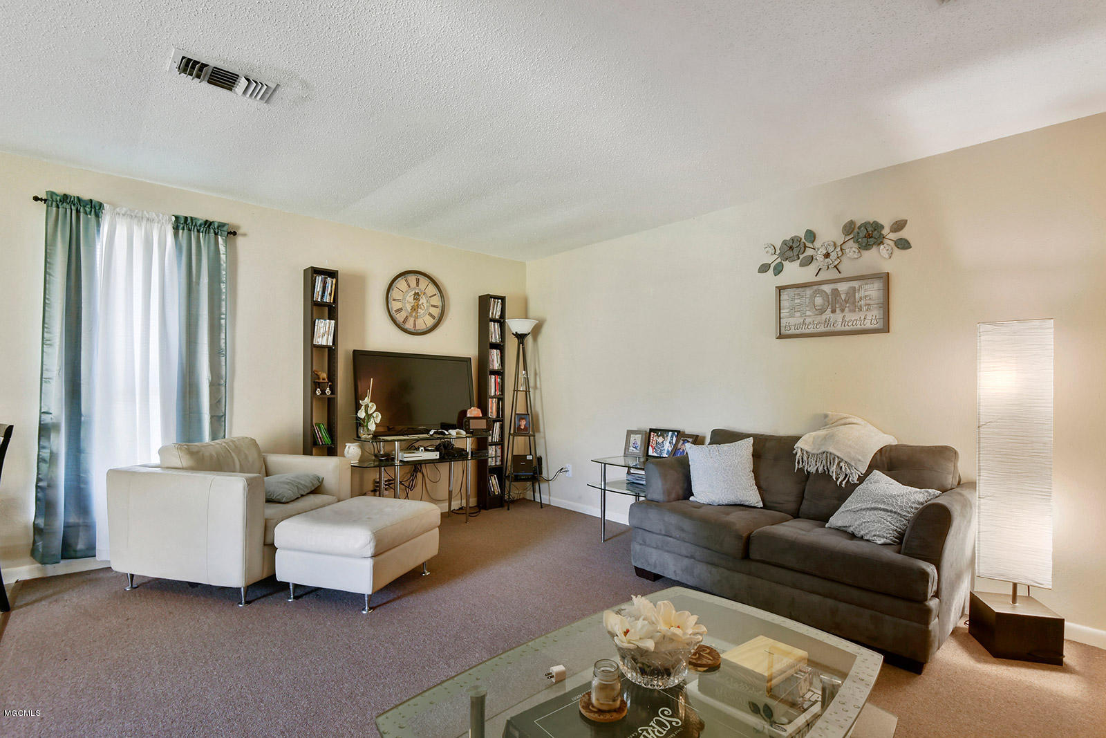 23027 Indian Ridge Road Picayune, MS 39466 - Photo 12 of 17 012_1600x1067_mls_1600x1067