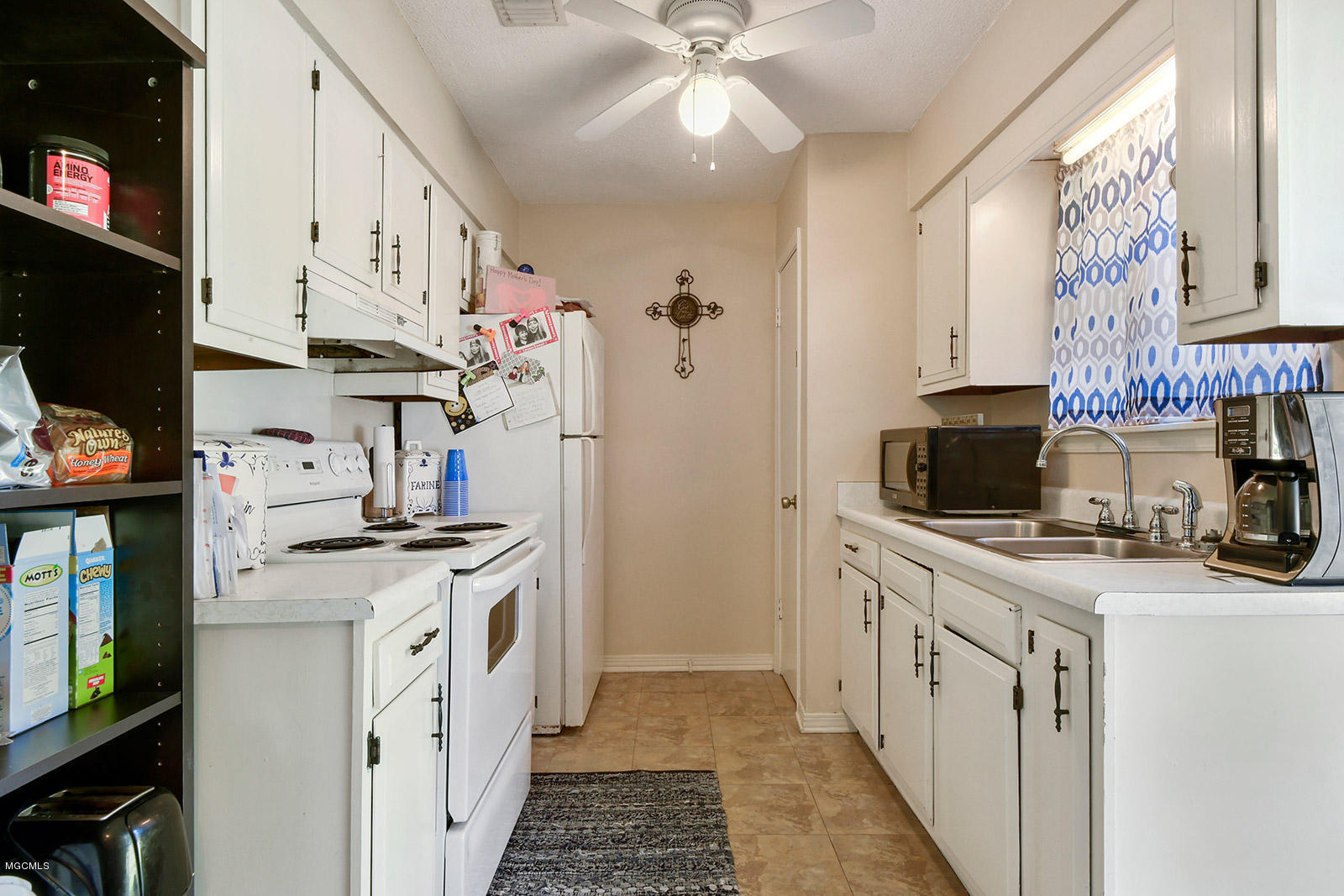 23027 Indian Ridge Road Picayune, MS 39466 - Photo 13 of 17 017_1600x1067_mls_1600x1067