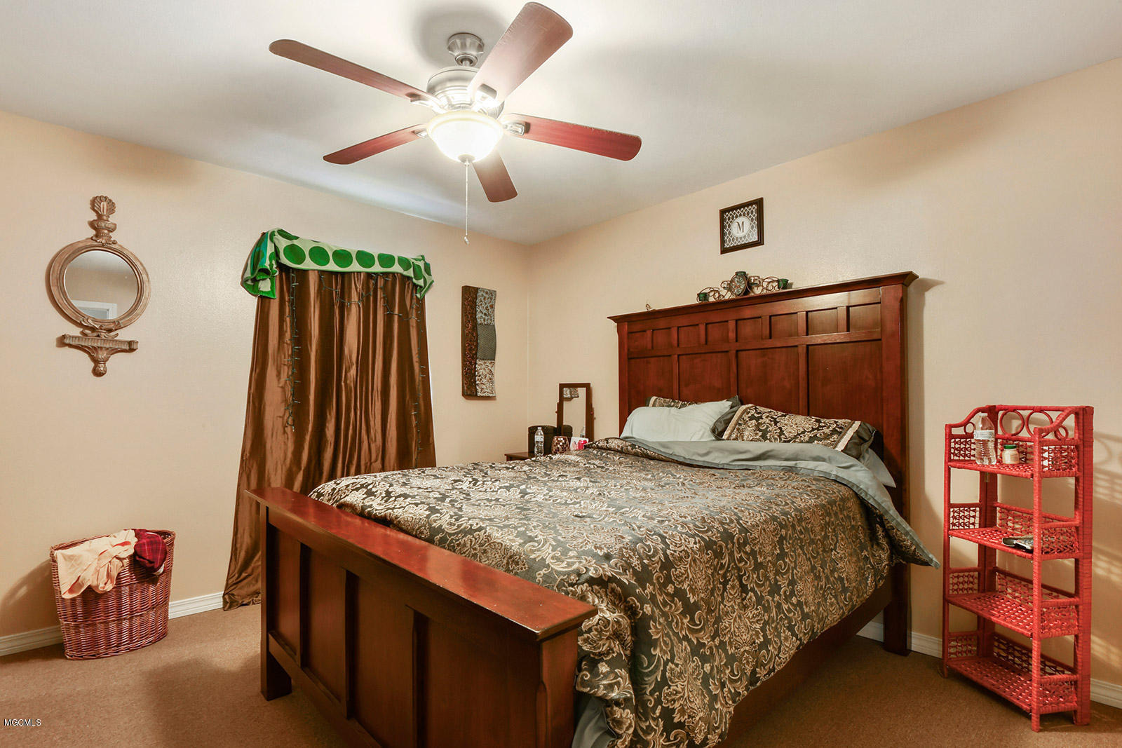 23027 Indian Ridge Road Picayune, MS 39466 - Photo 8 of 17 007_1600x1067_mls_1600x1067