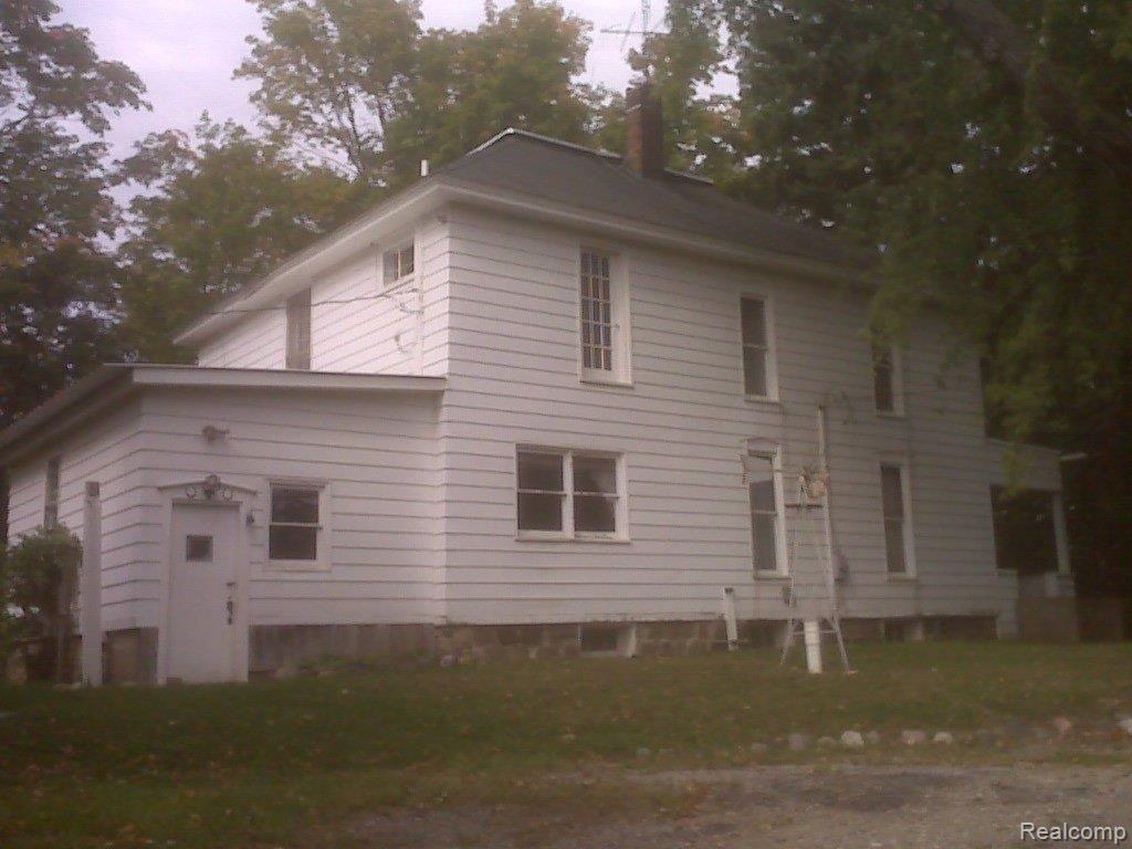 1055 Noble Road Leonard, MI 48367 - Photo 1 of 3 Noble side view