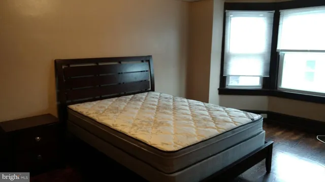 $1,200 | 229 North Locust Street, Unit 1, Hagerstown, MD 21740