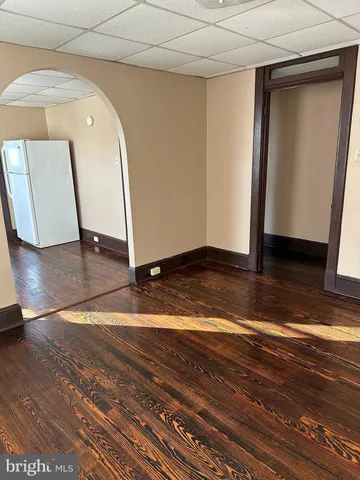 $1,200 | 229 North Locust Street, Unit 1, Hagerstown, MD 21740