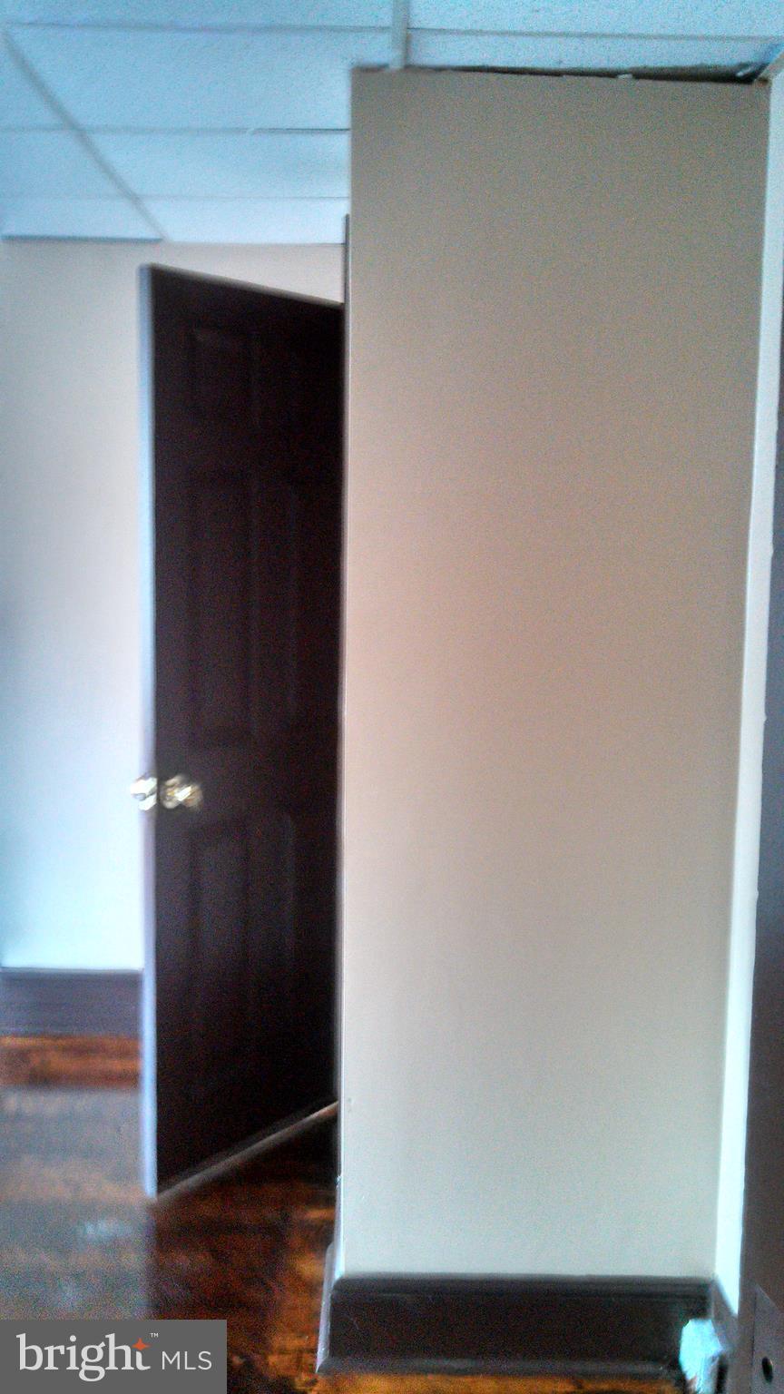 229 North Locust Street, Unit 1 Hagerstown, MD 21740 - Photo 7 of 29