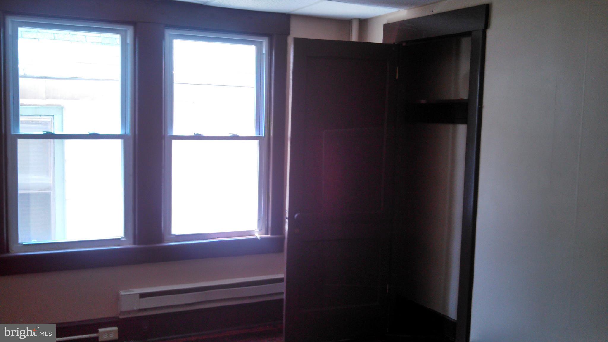 229 North Locust Street, Unit 1 Hagerstown, MD 21740 - Photo 9 of 29