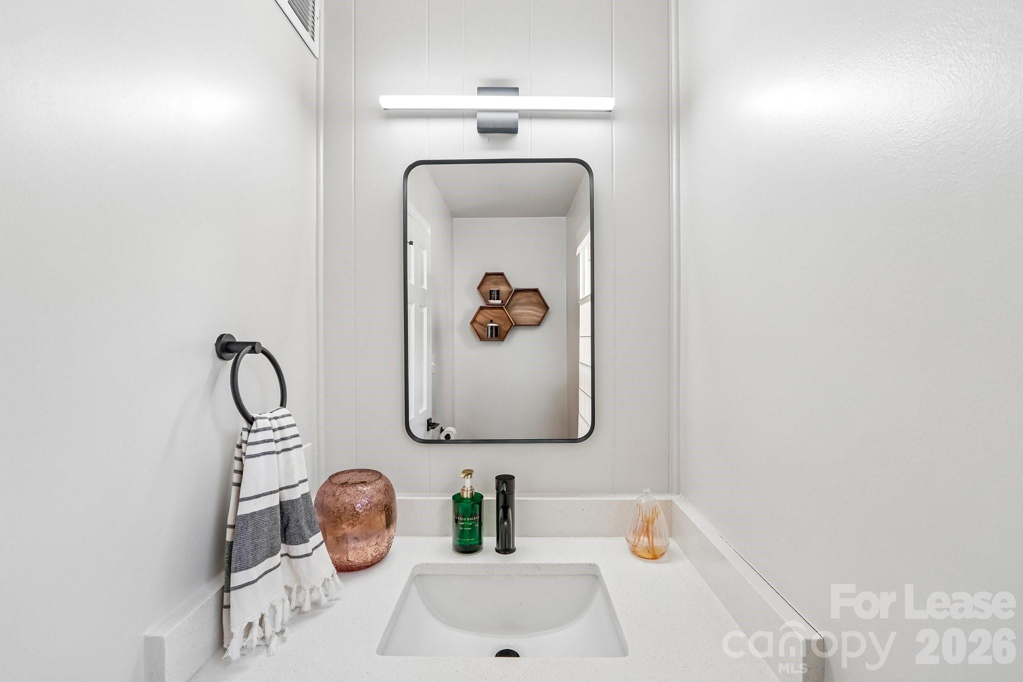 2947 Heathgate Road Charlotte, NC 28226 - Photo 27 of 48 Gallery Image 27