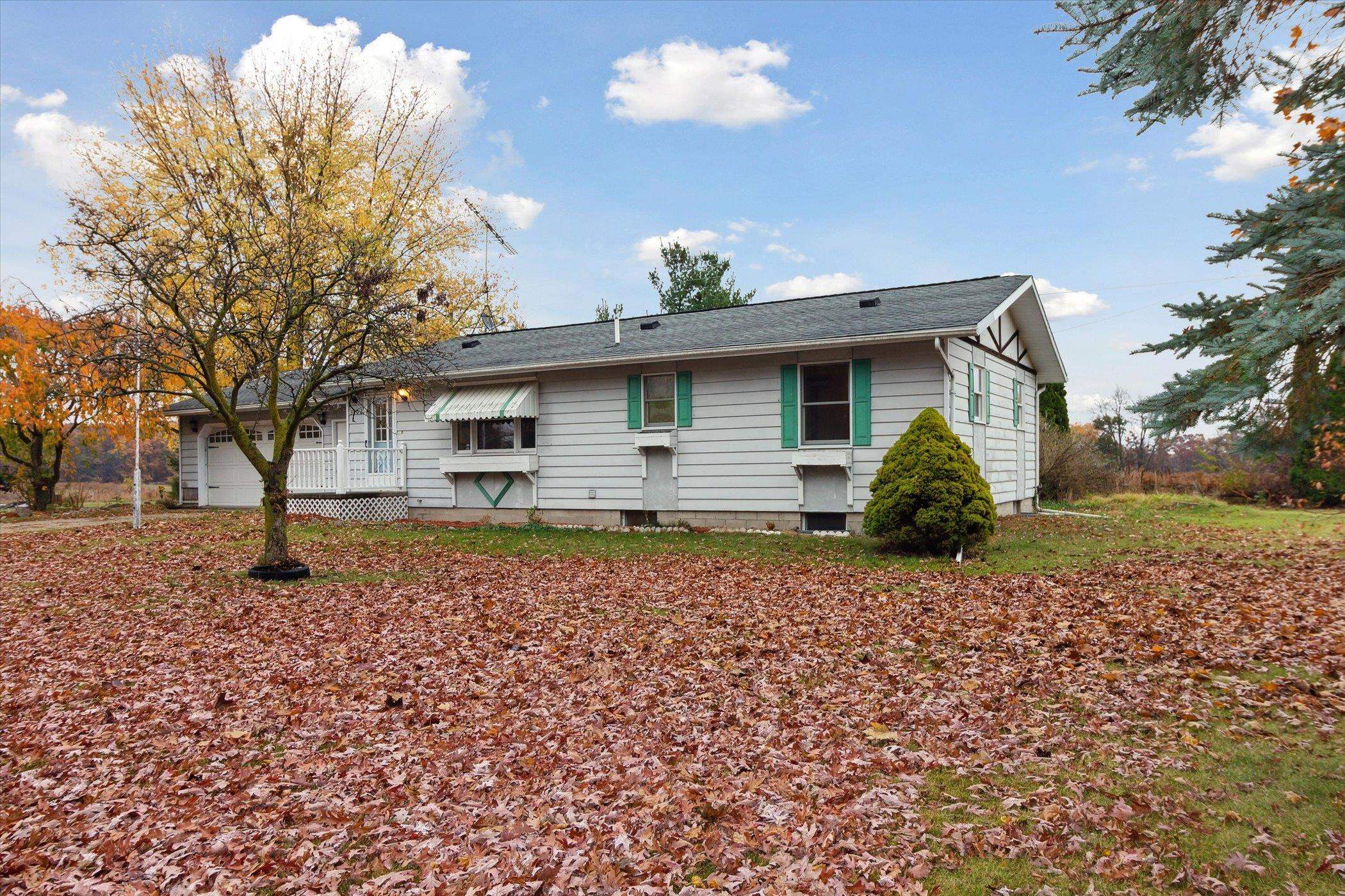 3402 North Crystal Road Vestaburg, MI 48891 - Photo 4 of 51