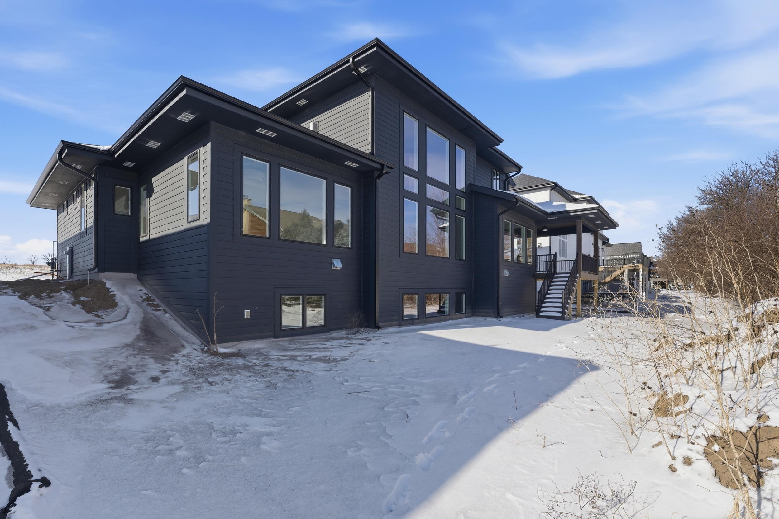 819 Schewe Road Middleton, WI 53562 - Photo 5 of 50