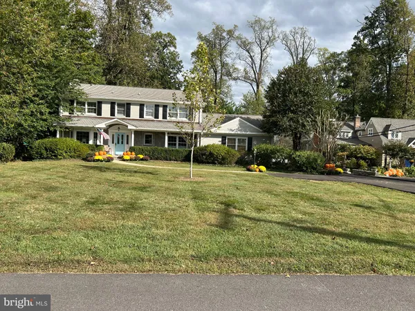 $4,200 | 15117 Rosecroft Road, Rockville, MD 20853