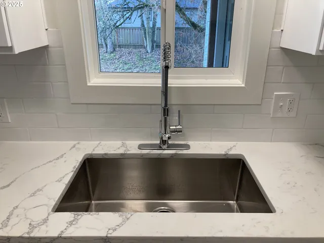 $369,900 | 94034 Viking Street, Junction City, OR 97448