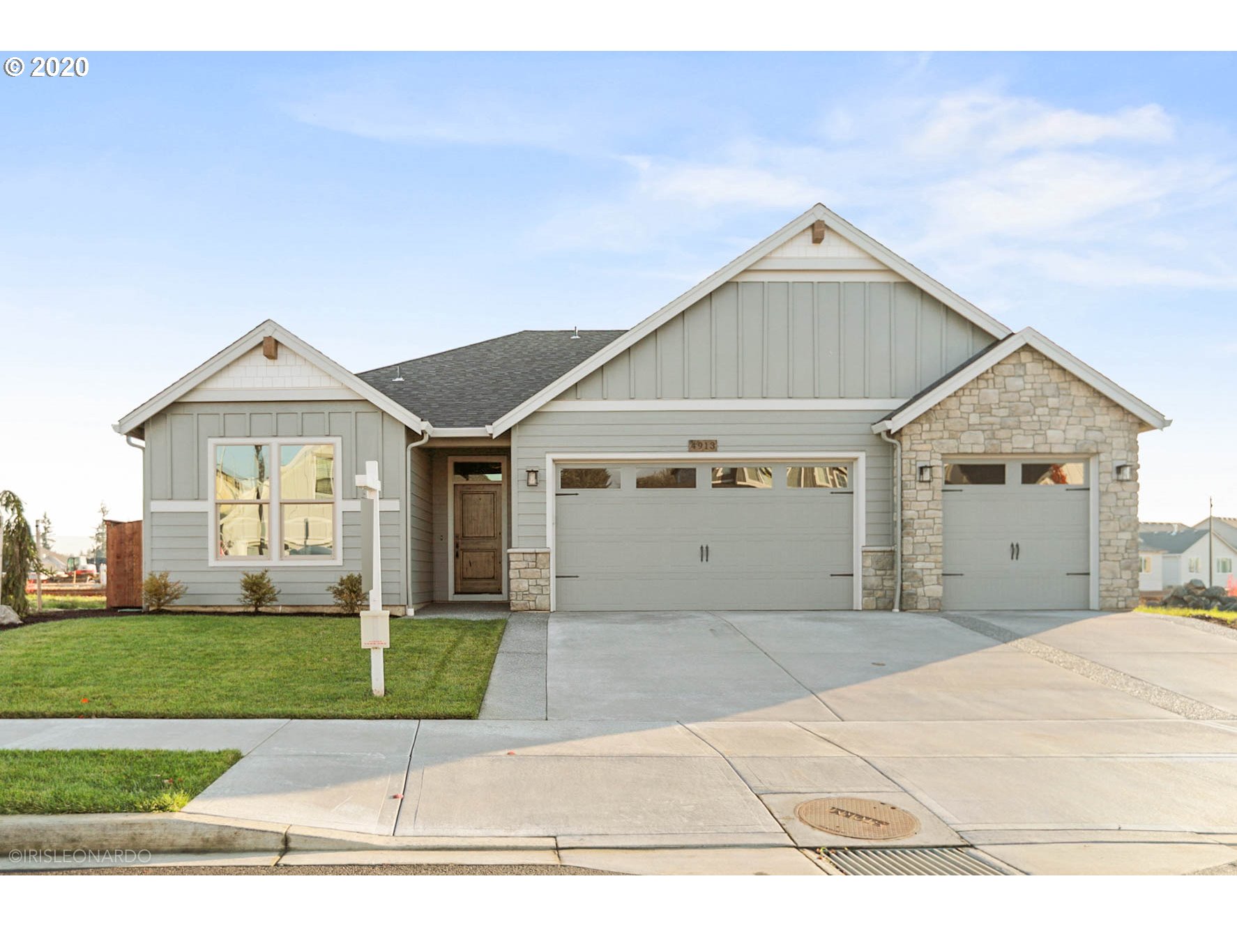 4913 South 12th Circle Ridgefield, WA 98642 - Photo 1 of 32 Gallery Image 1