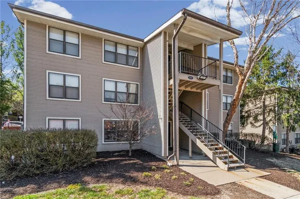 $172,000 | 925 Washington Street, Unit 101, Kansas City, MO 64152