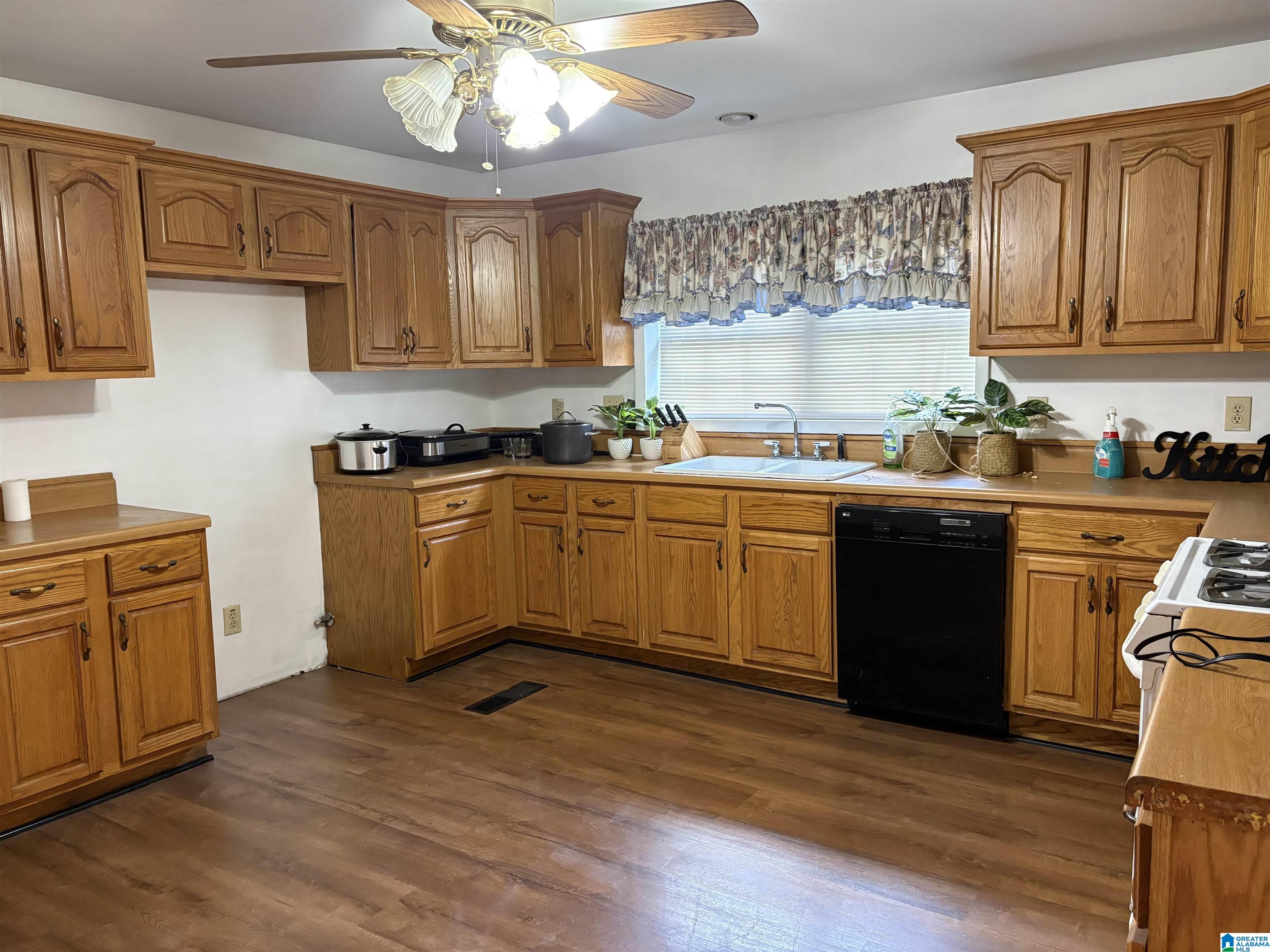 2500 Curry Station Road Munford, AL 36268 - Photo 3 of 20